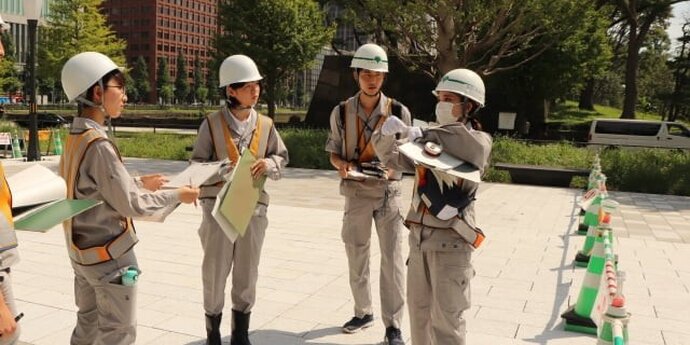 都市環境学部 都市基盤環境コース １年女子 イメージ
